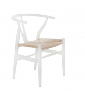 Krzesło białe to idealna propozycja do wnętrz w stylu skandynawskim, prowansalskim, boho czy retro.