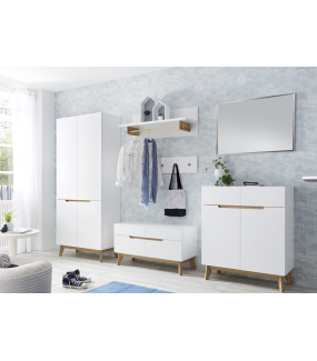 Piękne lustro rozświetli wnętrze klasycznego lub nowoczesnego przedpokoju. Ożywi wnętrze łazienki w stylu skandynawskim.