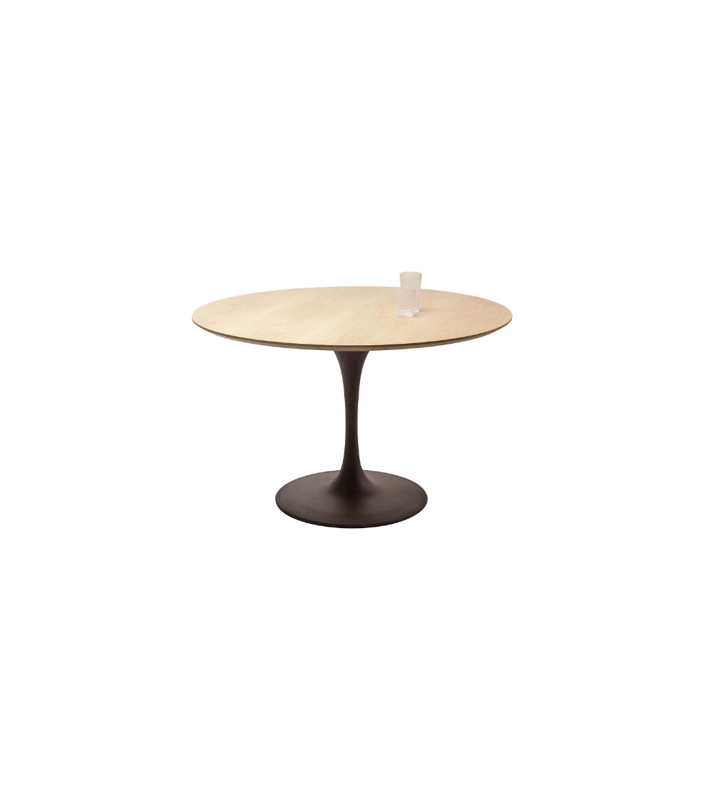 Ponadczasowy stół INVITATION SET 120 cm to propozycja do wnętrz nowoczesnych, modern, klasycznych oraz industrialnych.