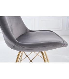 Gustowne krzesło RUFO Scandinavia do salonu w stylu nowoczesnym oraz skandynawskim.