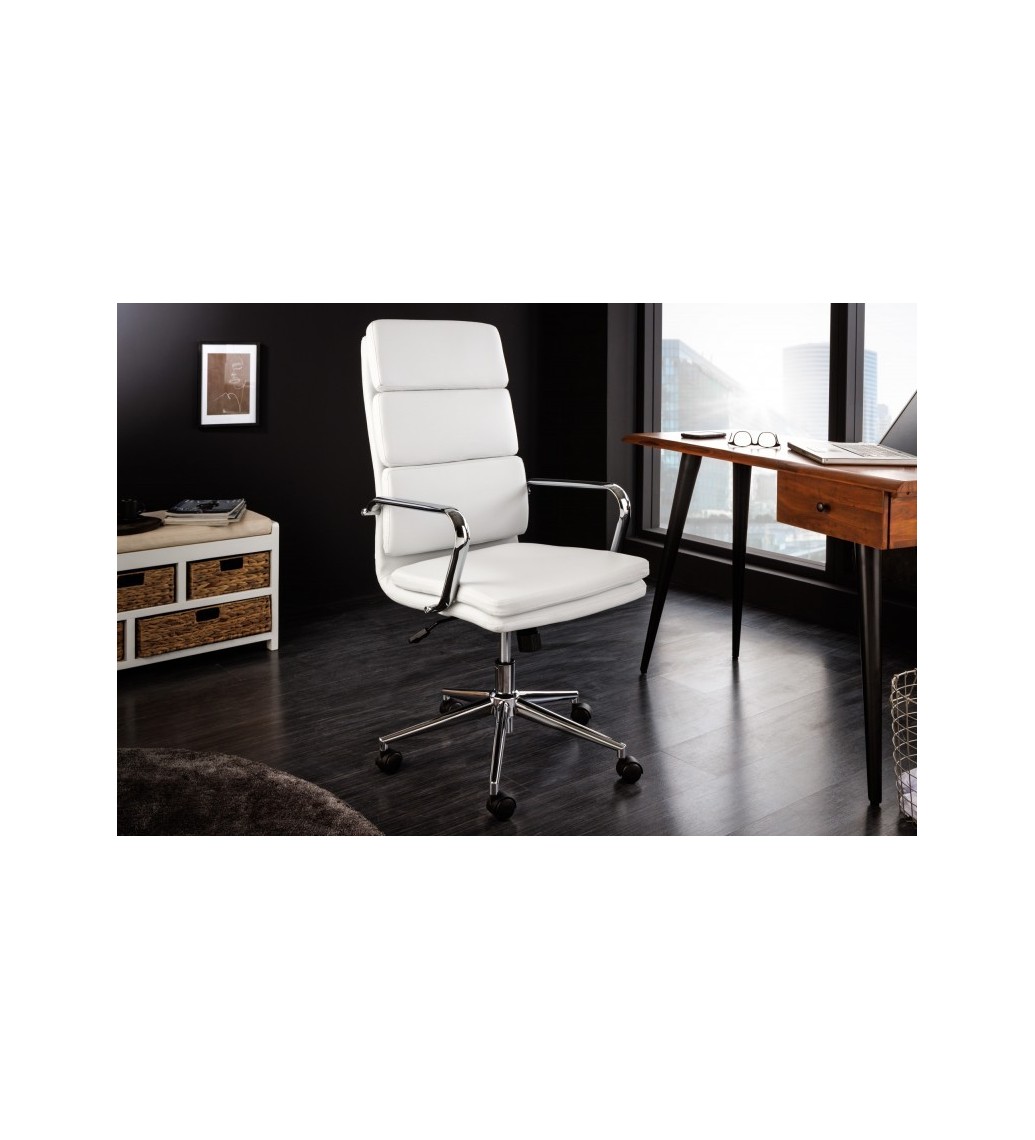 Fotel biurowy LUGO biały z obrotowym siedziskiem sprawdzi się w aranżacji nowoczesnej, klasycznej czy skandynawskiej.