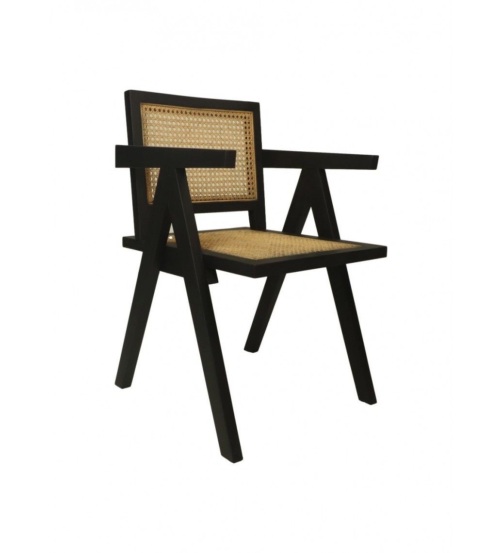 Piękne krzesło MUSANG z podłokietnikami do salonu oraz jadalni w stylu klasycznym, skandynawskim, boho oraz eko.