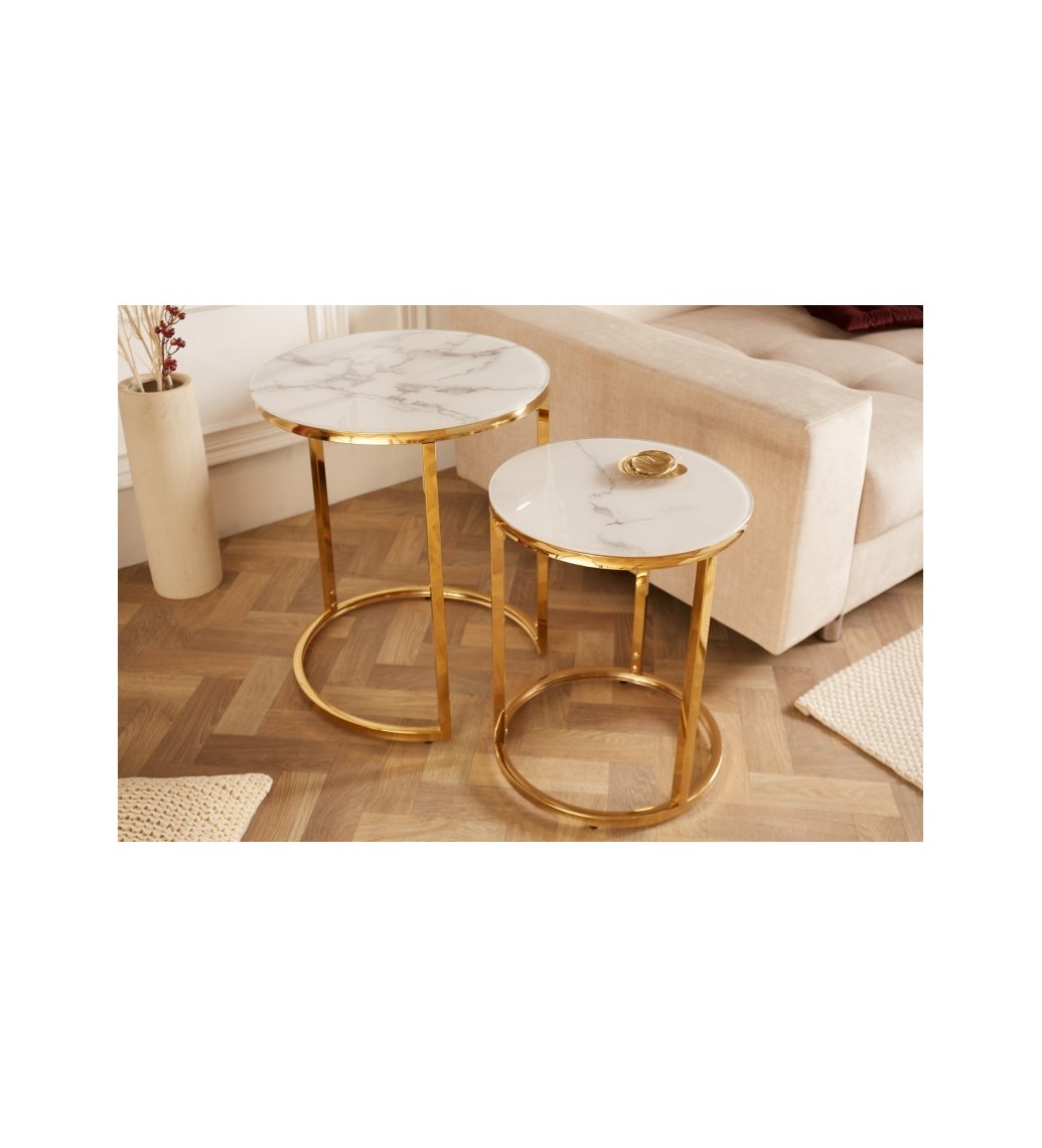 Piękny stolik kawowy ESTEBAN do salonu urządzonego w stylu nowoczesnym, klasycznym oraz glamour.