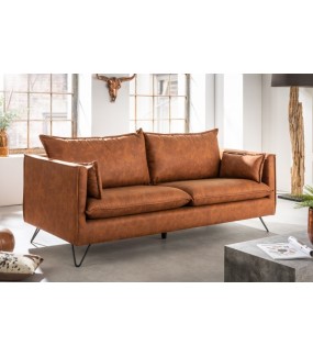 Piękna Sofa trzyosobowa ELVAS 194 cm antyczny brąz do salonu w stylu industrialnym.
