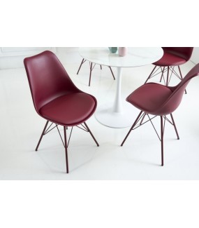 Krzesło RUFO II Scandinavia bordowe do salonu urządzonego w stylu klasycznym, nowoczesnym oraz skandynawskim.