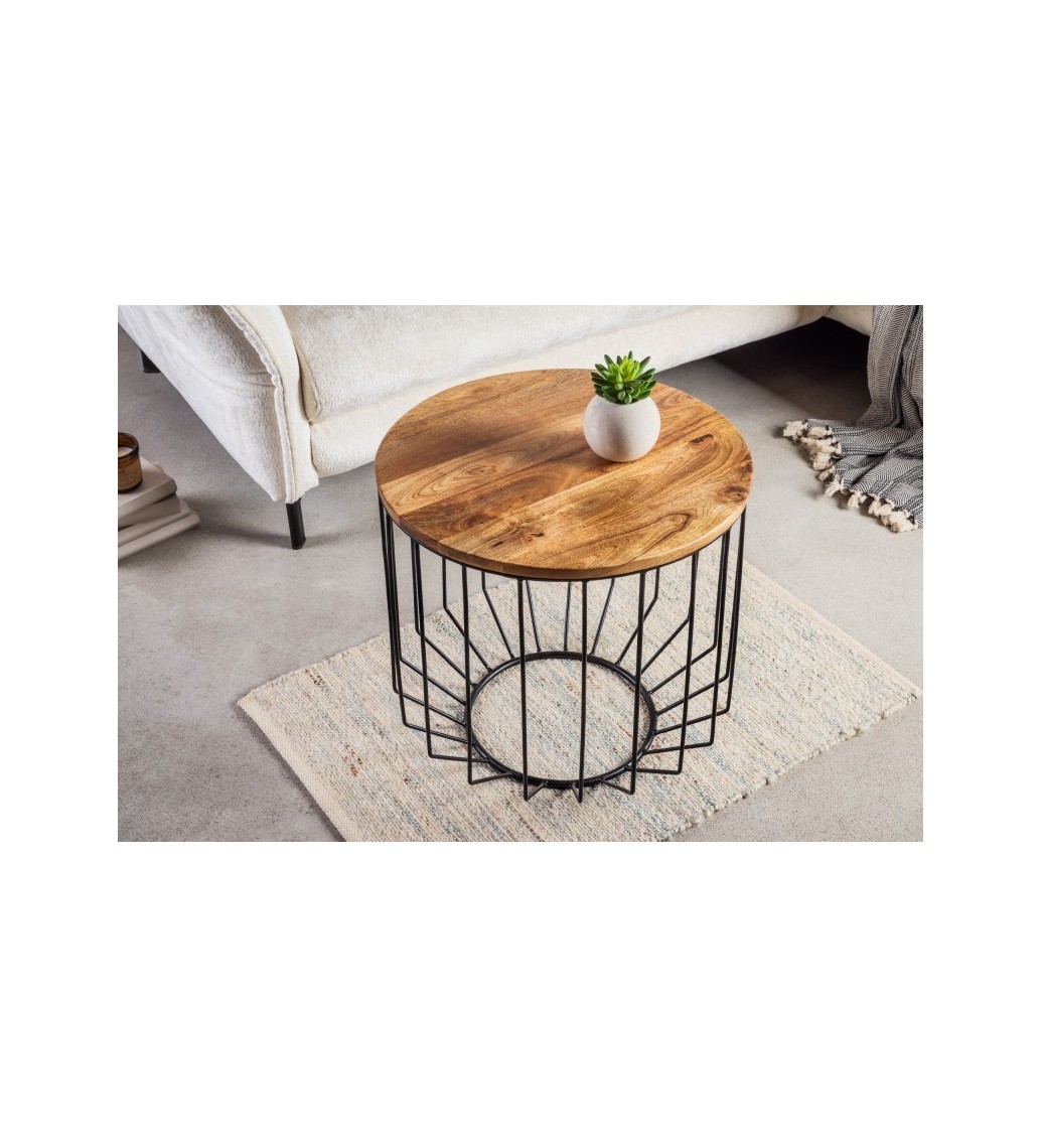 Stolik kawowy Loft 50 cm drewno mango do salonu urządzonego w stylu industrialnym.