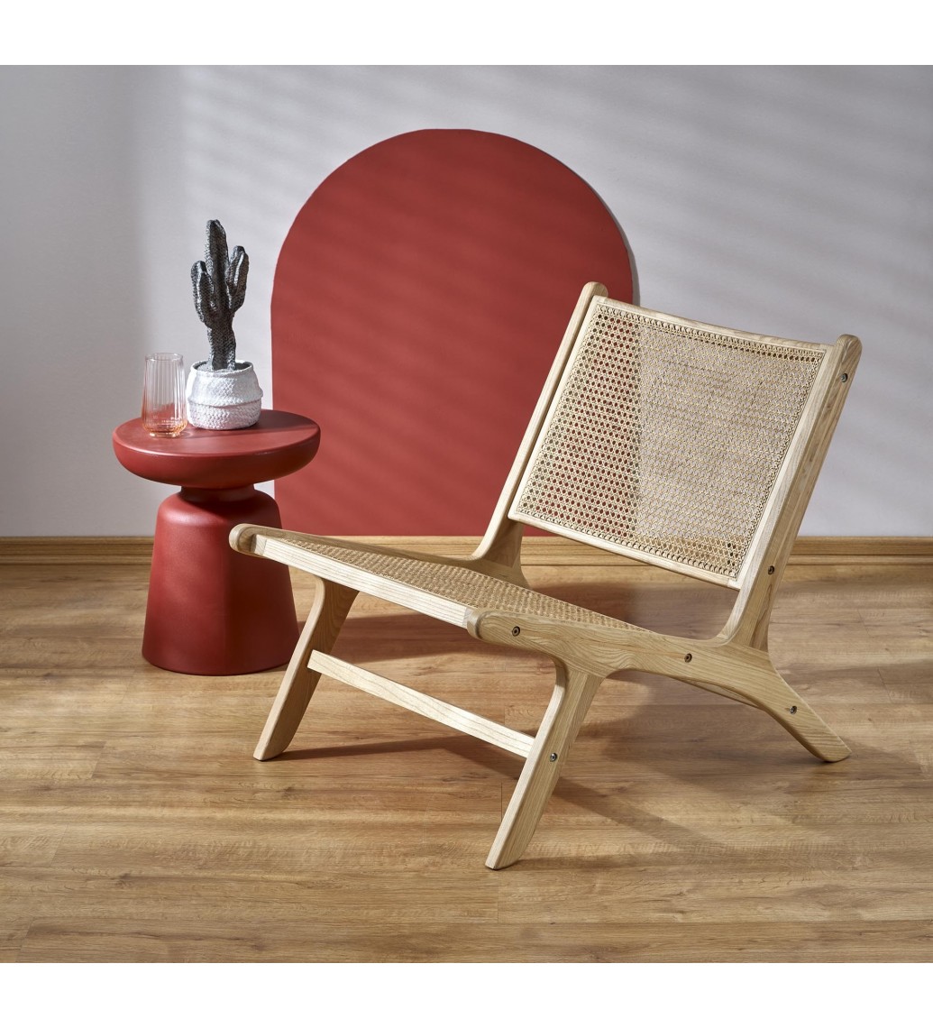 Piękny fotel FODEN do salonu urządzonego w stylu boho, eko oraz skandynawskim.