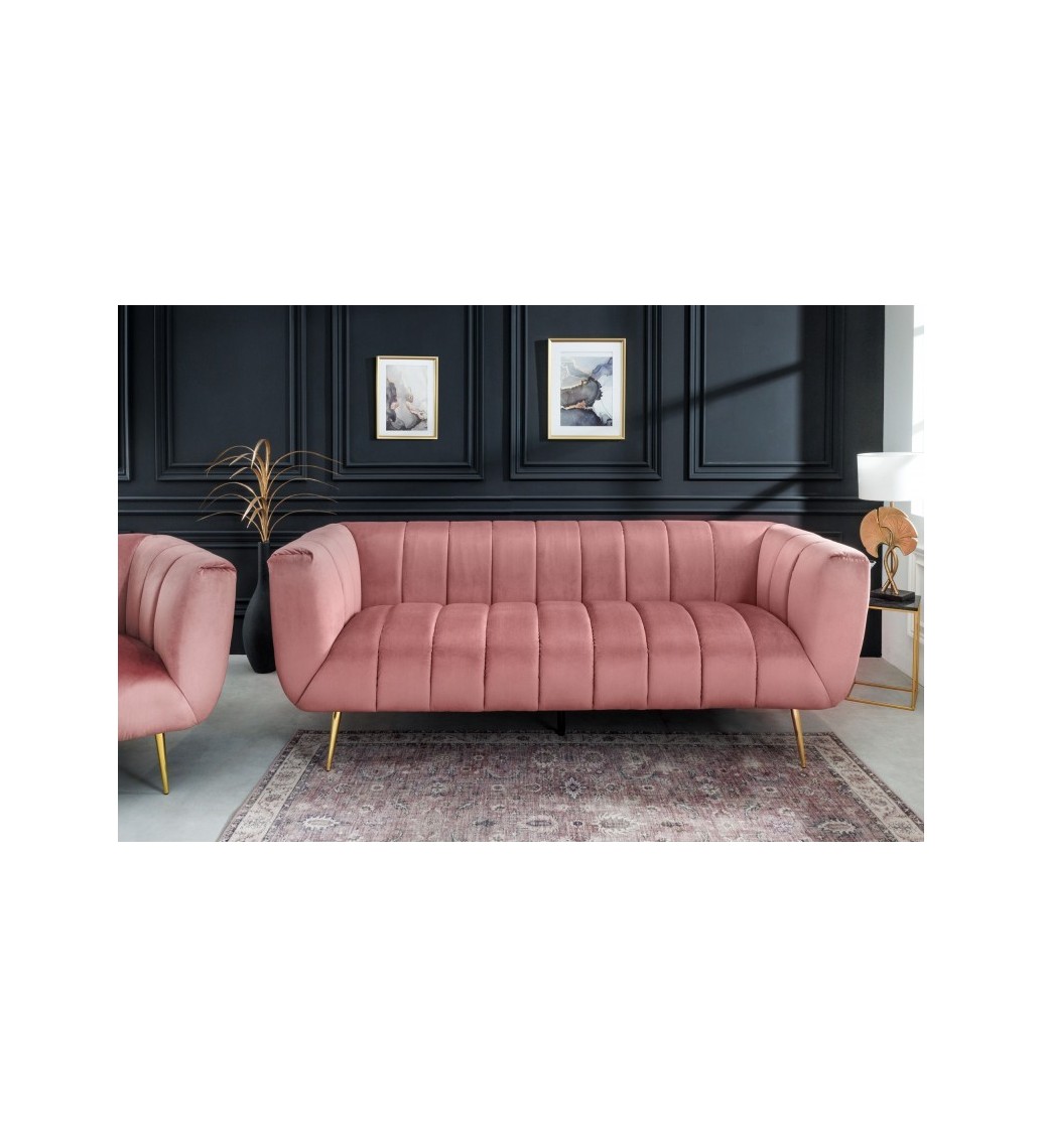 Wygodna i piękna sofa Scarlett do nowoczesnego salonu.
