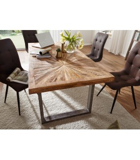 Duzy, prostokątny stół SCALO do wnętrz w stylu industrialnym, przemysłowym oraz loftowym.