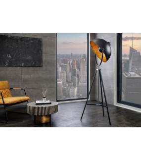 Lampa podłogowa Big Studio 160 cm czarno złota do wnętrz w stylu industrialnym.