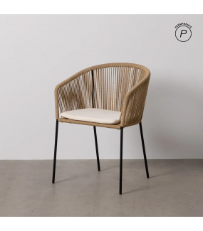 Nowoczesne krzesło ażurowe z podłokietnikami do ogrodu i na taras