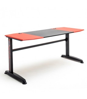 Praktyczne biurko gamingowe MCRACING 10 w optyce carbonu idealnie zaprezentuje się w pokoju młodzieżowym