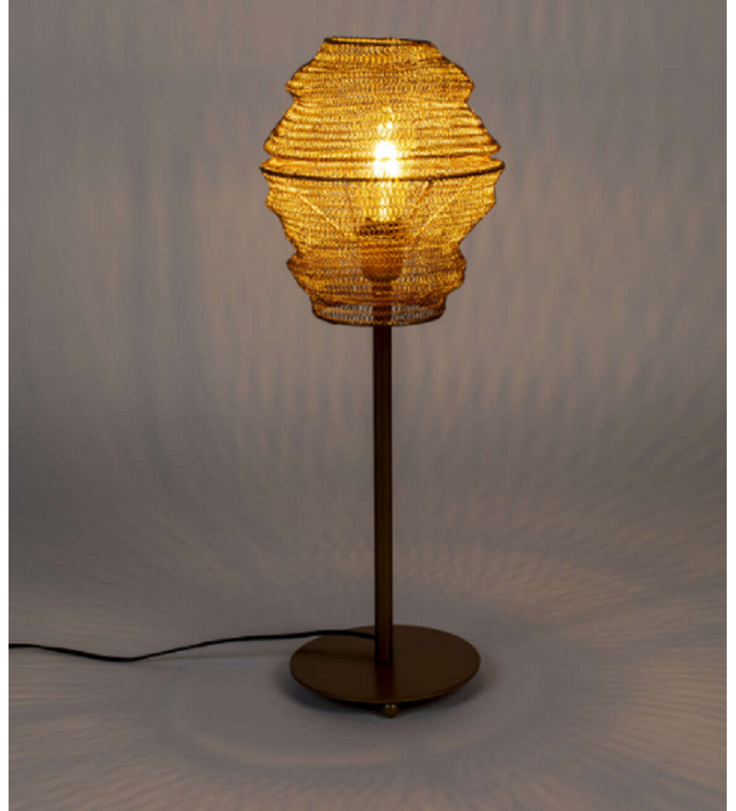 Nowoczesna lampa metalowa w kolorze mosiądzu