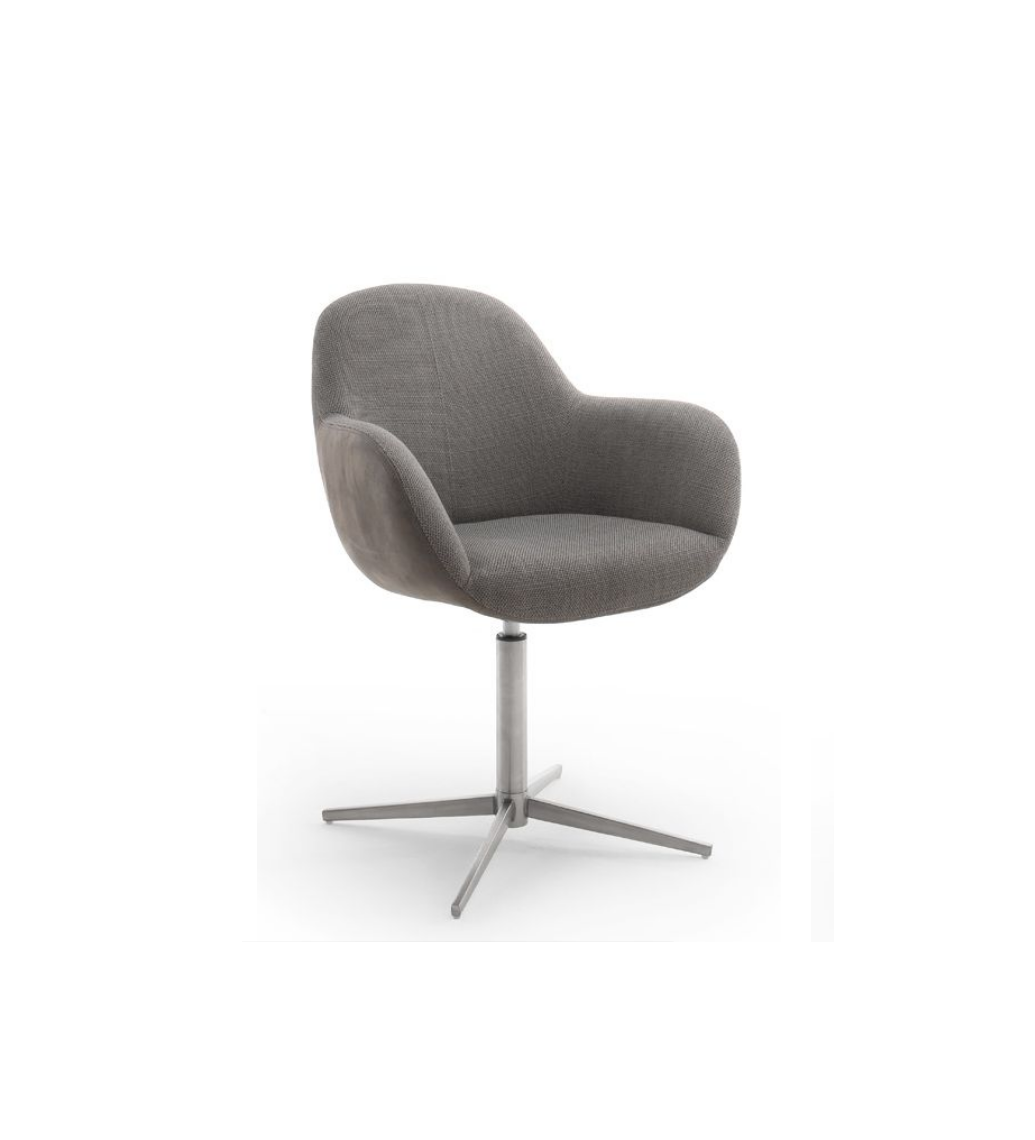 Krzesło MELROSE będzie świetnie wyglądać w klasycznej jadalni oraz w industrialnym salonie.